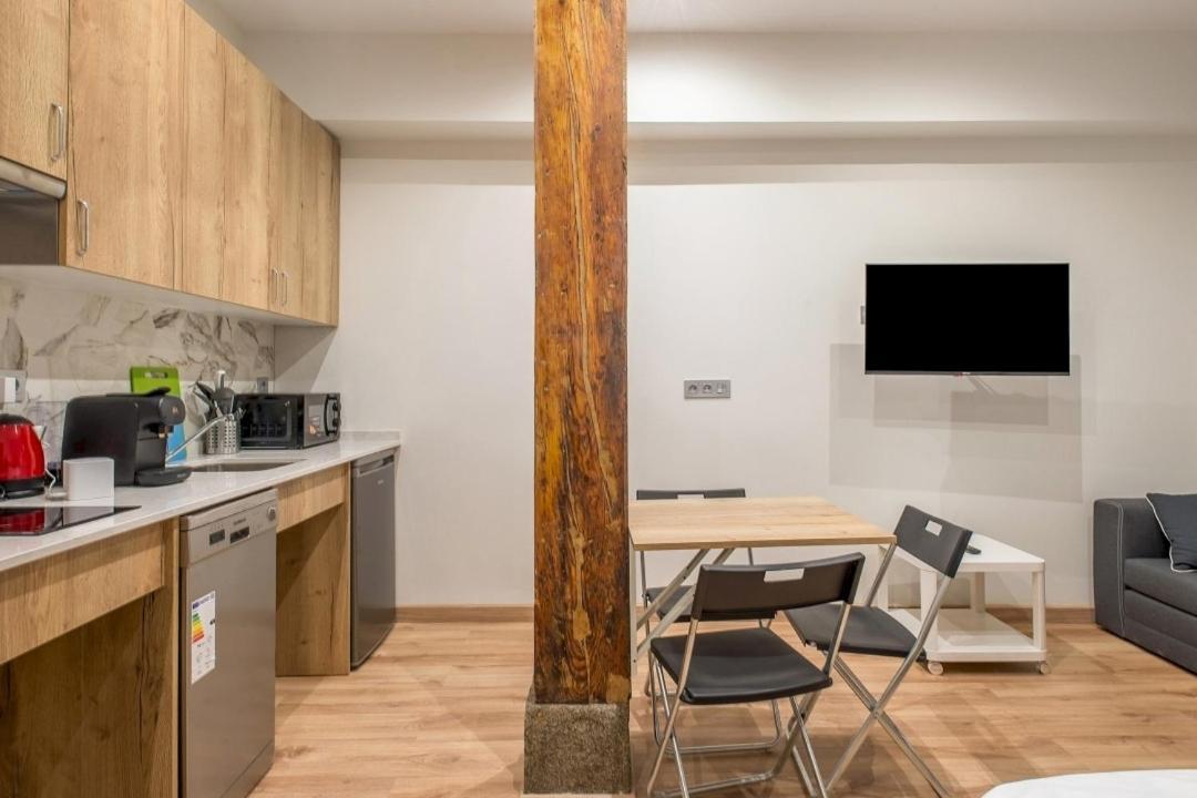 1 Bedroom 1 Bathroom Furnished - Justicia - Cozy - Mintystay Madrid Eksteriør billede